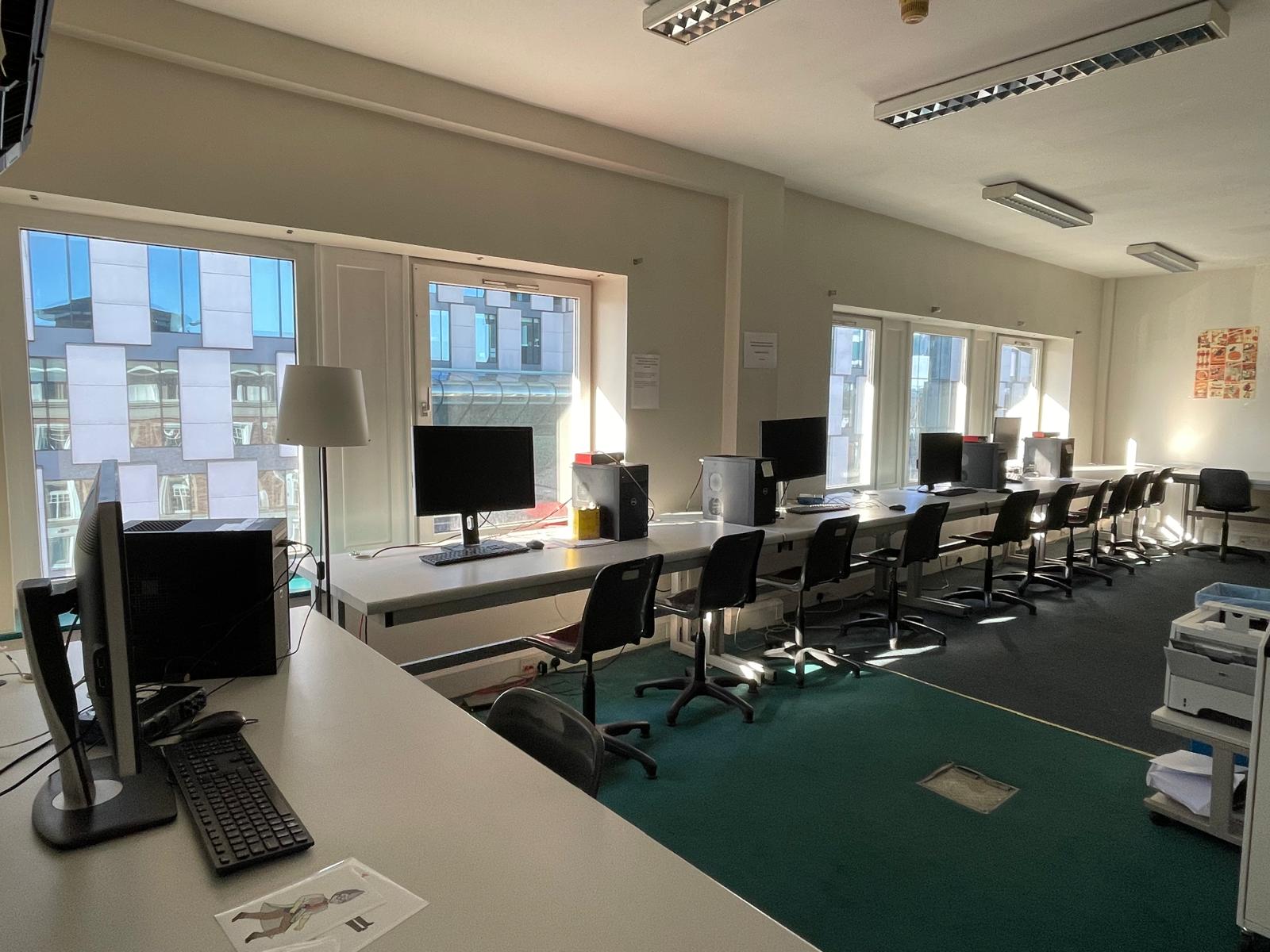 Picture (number 1) of the lab